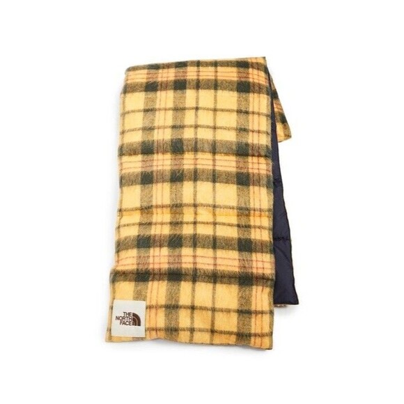 The North Face Reversible Insulated Winter Scarf Unisex Summit Gold New w/tag - Picture 2 of 8
